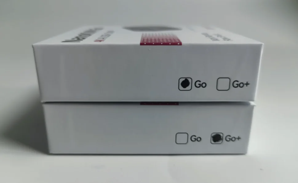 包装盒侧面的 Go 与 Go+ 型号勾选标识